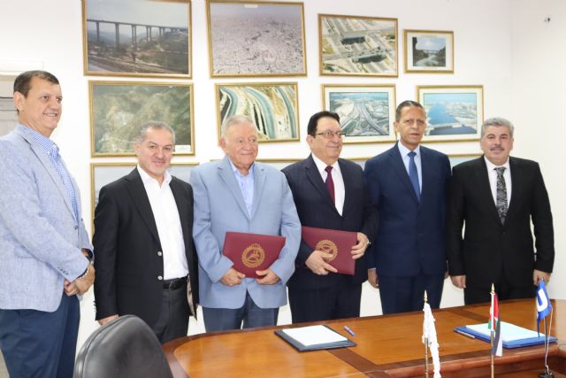 توقيع اتفاقية تعاون ما بين نادي السيارات الملكي الاردني والاتحاد العربي للنقل البري في عمان 